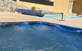 Detente Bas De Villa Jacuzzi, Piscine A 15 Min De Nice